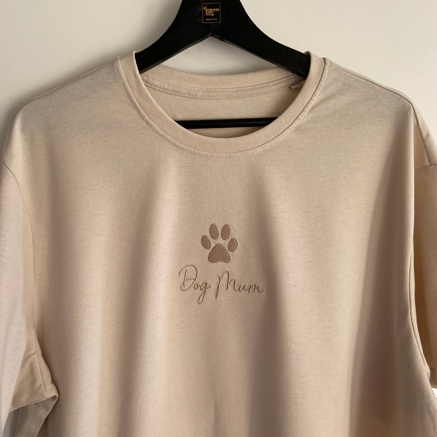 Dog Mum Embroidered Unisex Adults Short Sleeved Recycled Fabric T-Shirt