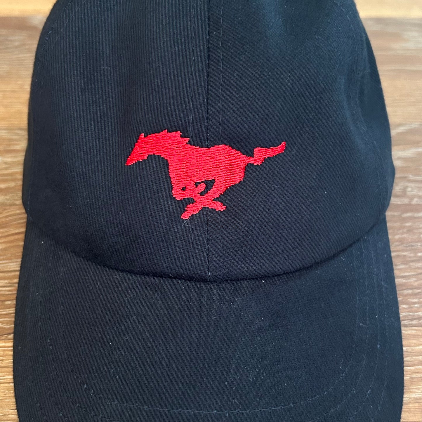 Mustang Running Horse Design T-Shirt, Baseball Cap & Socks in a Gift Box. Gift Idea