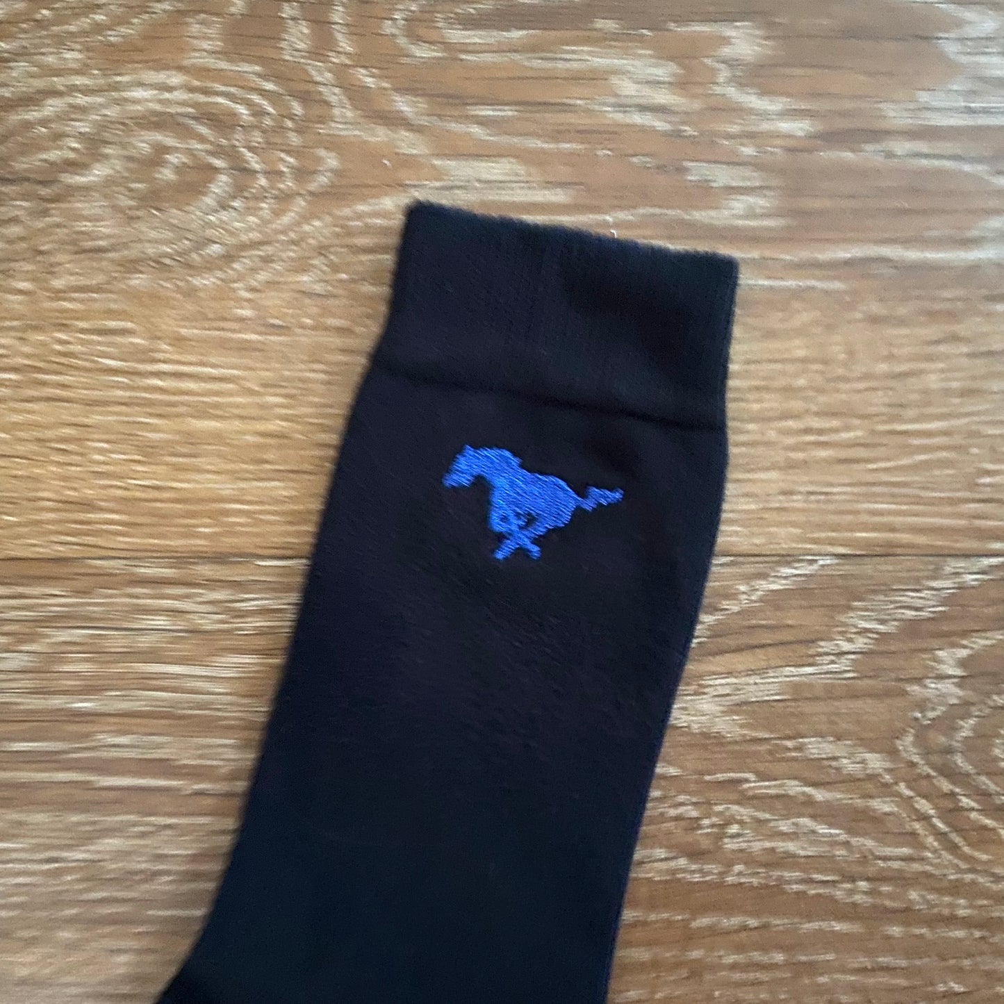 Mustang Design Running Horse Adults Unisex Black Socks