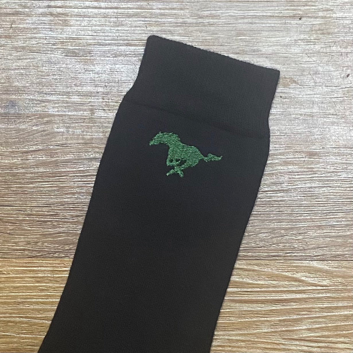 Mustang Design Running Horse Adults Unisex Black Socks