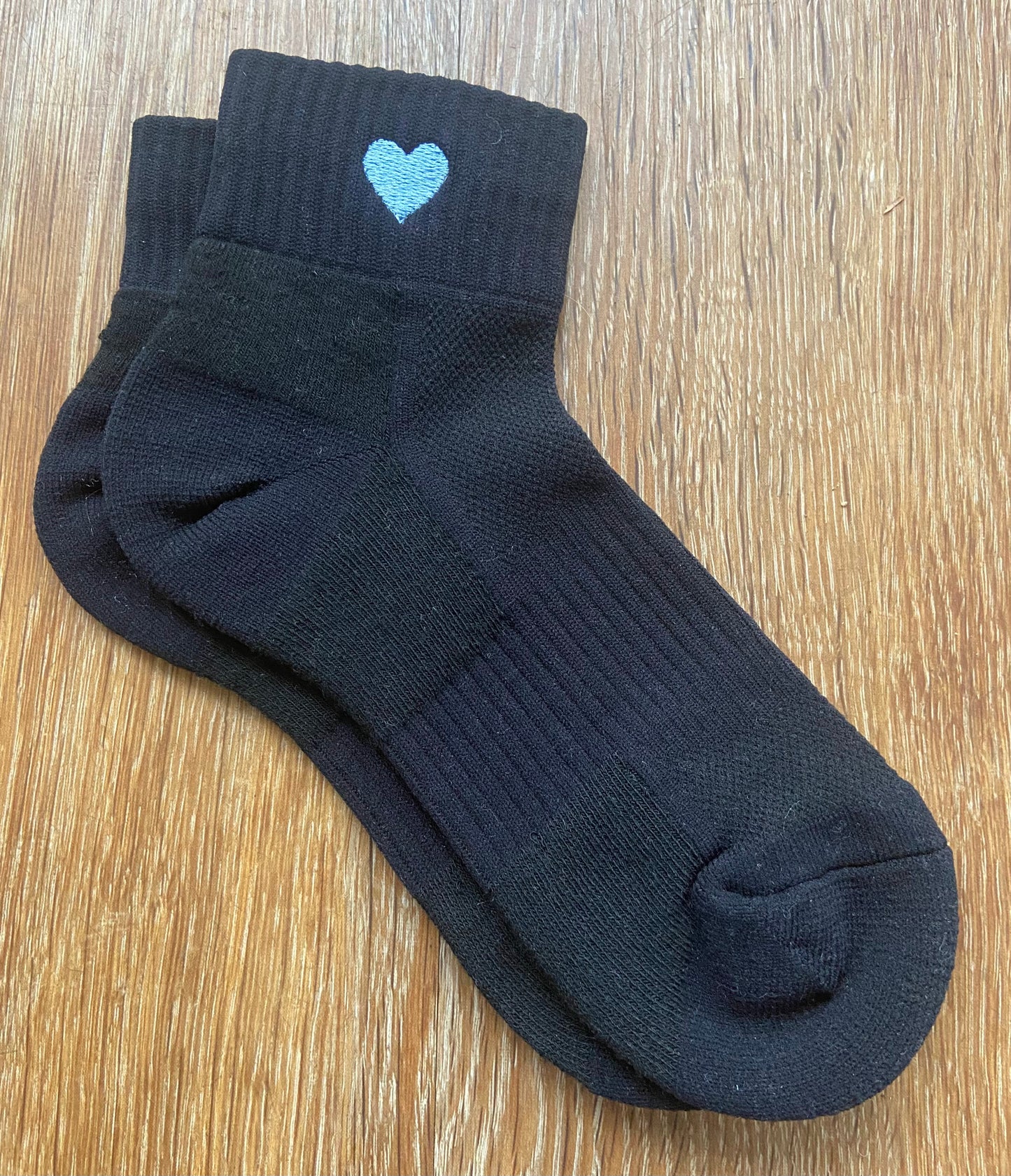 Embroidered Heart Quarter Socks