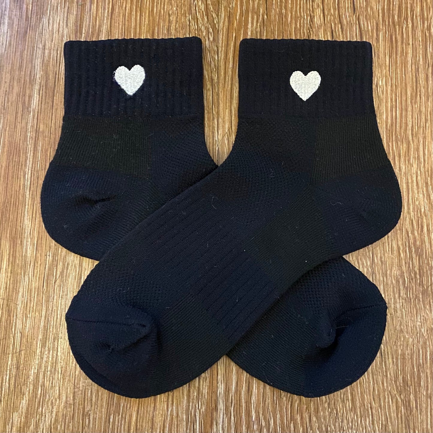 Embroidered Heart Quarter Socks