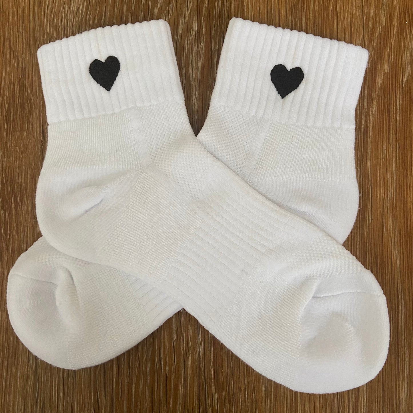 Embroidered Heart Quarter Socks