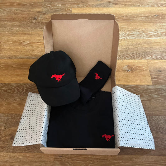 Mustang Running Horse Design T-Shirt, Baseball Cap & Socks in a Gift Box. Gift Idea