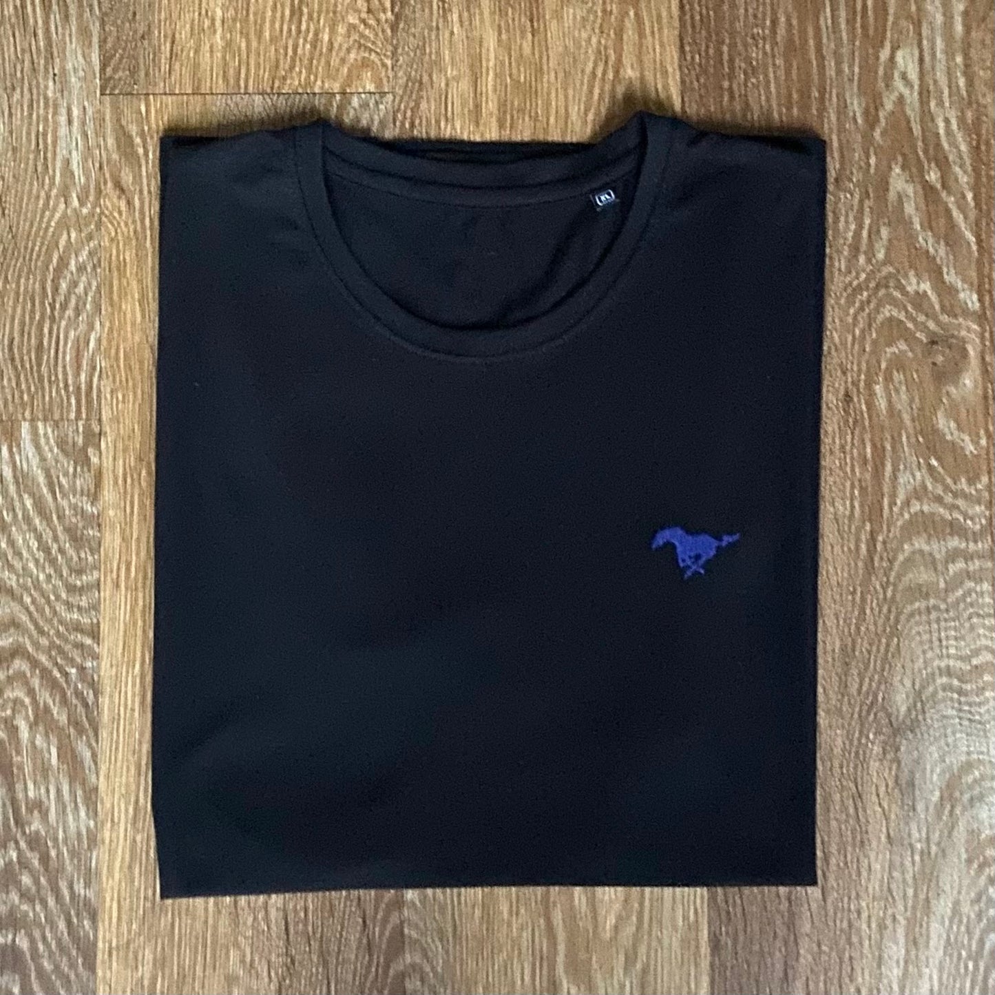 Mustang Running Horse Design Crew Neck Adults Black or Navy Unisex T-Shirt. Gift Idea.